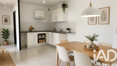 Apartment in Bordeaux (33100)