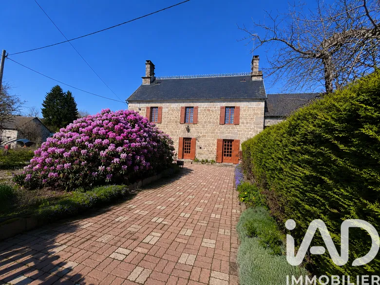 Maison 4 pièces 136 m² · à Saint Maurice près Crocq · 136 m² · 139 000 €