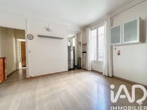 Apartment in Paris (75015)