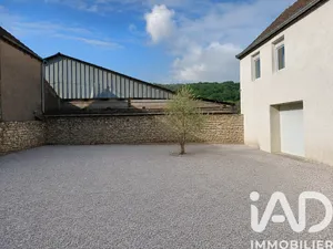 Village house in Saint-Sernin-du-Plain (71510)
