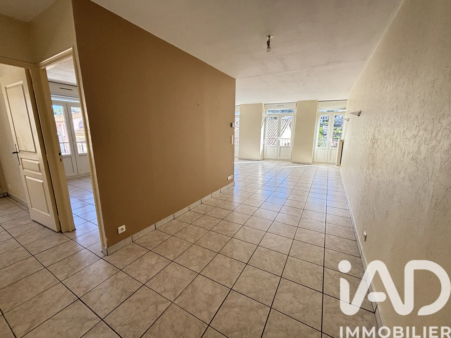 Vente appartement à Vals-les-Bains (07600) : appartement 3 pièces 64 m² - 2020315 — 2