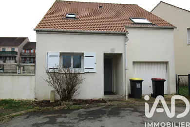 Maison à Guignes (77390)