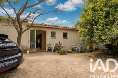 House in Estézargues (30390)