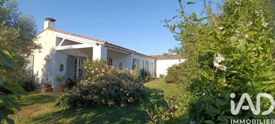 House in Loix (17111)