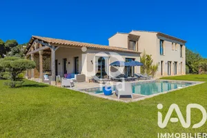 House in Saint-Tropez (83990)