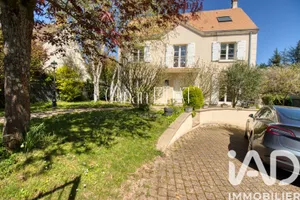 Maison à Montlignon (95680)
