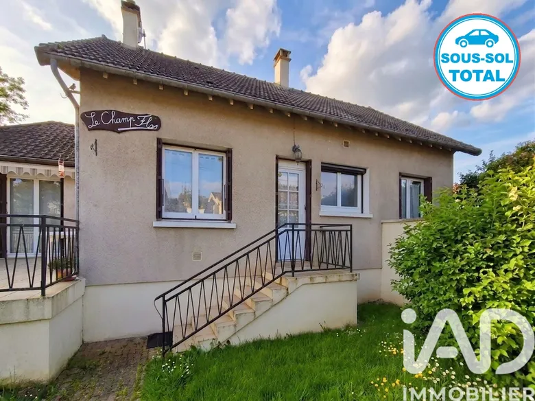 Maison 5 pièces 121 m² · à Villeneuve-la-Guyard · 121 m² · 179 000 €