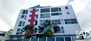 Building in Saint-Pierre (97410)