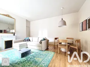 Apartment in Paris (75016)