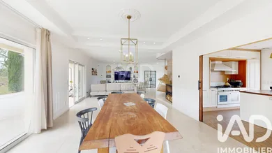 Architectural house in Vigoulet-Auzil (31320)