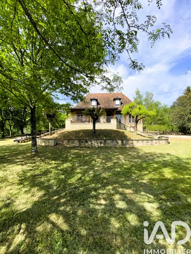 Traditional house in Castelfranc (46140)