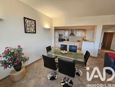 Apartment in La Cadière-d'Azur (83740)