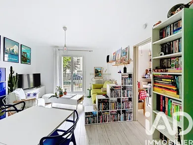 Apartment in Montrouge (92120)