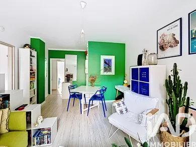 Apartment in Montrouge (92120)