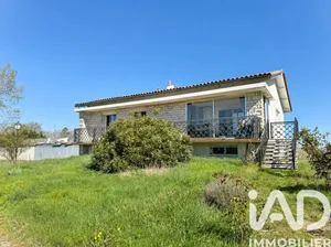 Maison à Les Églisottes-et-Chalaures (33230)