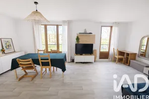 Apartment in Brie-Comte-Robert (77170)