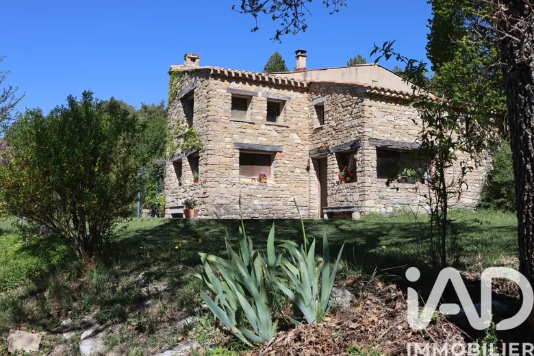 Maison 5 pièces 155 m² · à La Roche-sur-le-Buis · 155 m² · 730 000 €