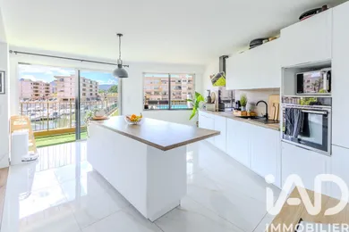Apartment in Mandelieu-la-Napoule (06210)