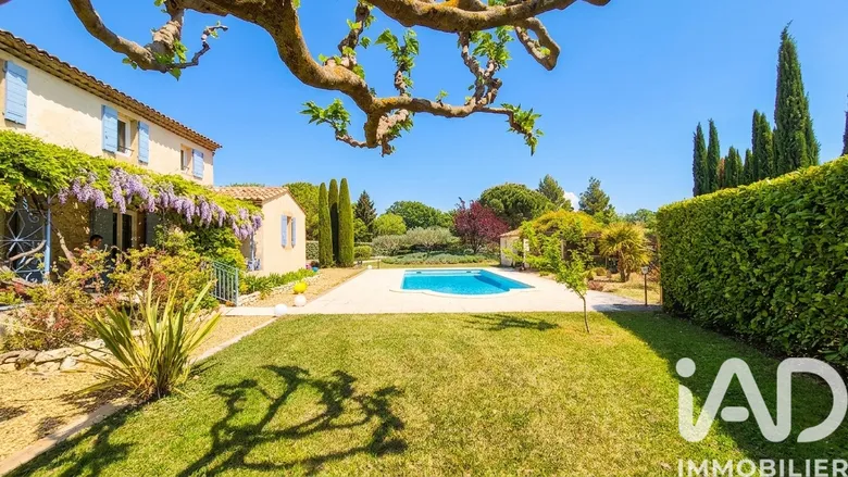Maison 6 pièces 200 m² · à Saint-Cannat · 200 m² · 959 000 €