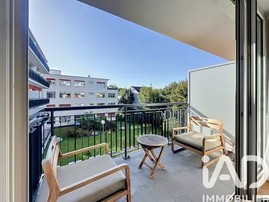 Apartment in Suresnes (92150)