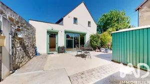 Village house in Voulx (77940)