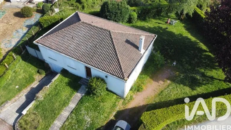 Maison 4 pièces 94 m² · à Beaurepaire · 94 m² · 187 000 €