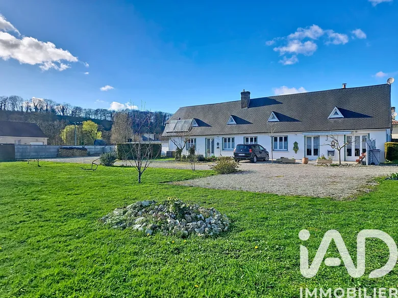 Maison 6 pièces 138 m² · à Crosville-sur-Scie · 138 m² · 243 000 €