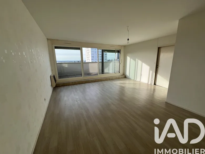 Appartement 6 pièces 93 m² · à Cholet · 92,5 m² · 145 000 €
