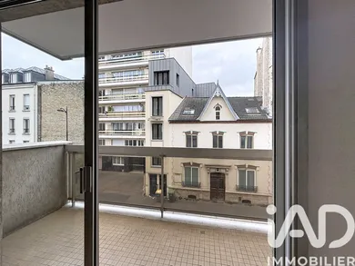 Apartment in Paris (75014)
