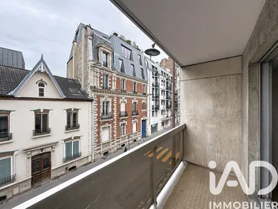 Apartment in Paris (75014)