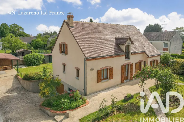 Maison 7 pièces 175 m² · à Vennecy · 175 m² · 365 000 €