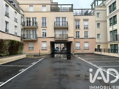 Parking à Serris (77700)