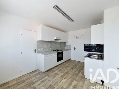 Apartment in Clichy-sous-Bois (93390)