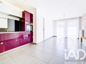 Apartment in Pontault-Combault (77340)