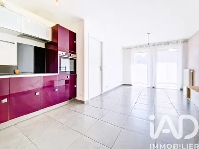 Apartment in Pontault-Combault (77340)