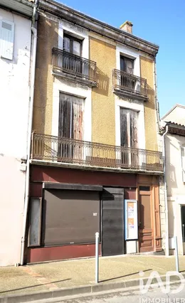 Building in Riscle (32400)