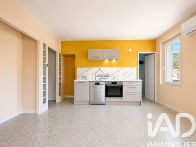 Apartment in Nyons (26110)