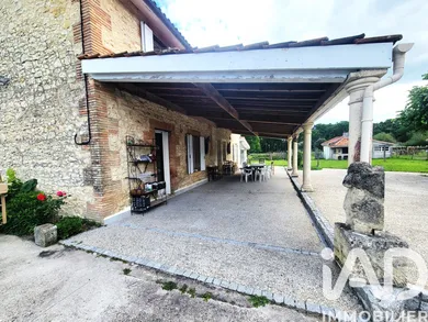 Maison à Étauliers (33820)