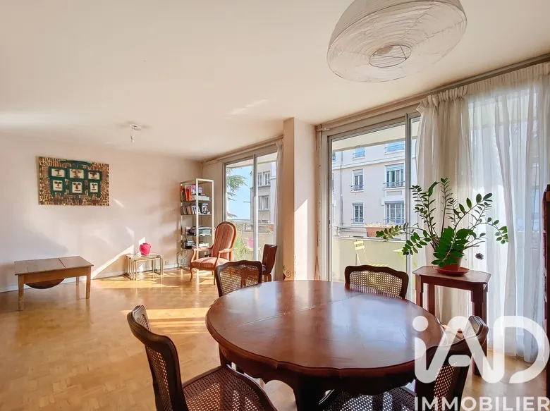 Appartement 4 pièces 121 m² · à Villeurbanne · 121,3 m² · 345 000 €