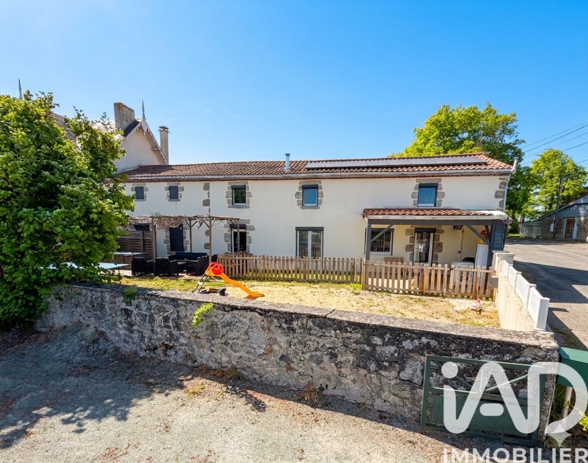 maison à Saint-Aubin-le-Cloud