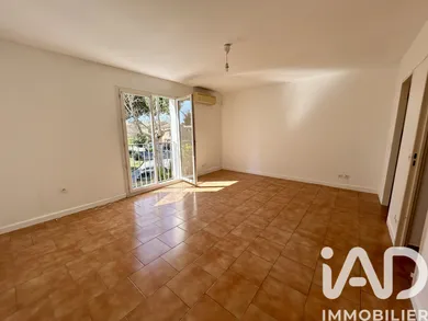 Apartment in La Londe-les-Maures (83250)