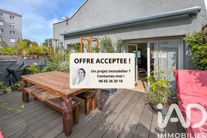Apartment in Villeurbanne (69100)