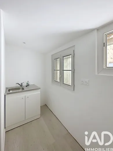 Apartment in Saint-Rémy-de-Provence (13210)