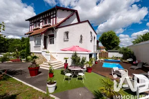 Maison à Villenave-d'Ornon (33140)