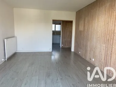 Apartment in Bordeaux (33200)