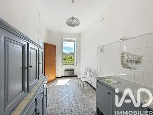 Apartment in Saint-Rémy-de-Provence (13210)