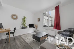 Apartment in Paris (75019)