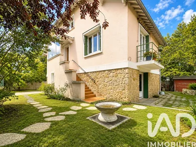 Maison traditionnelle à Chatou (78400)