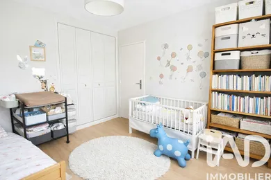 Apartment in Chatou (78400)