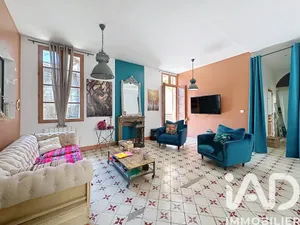 Apartment in Beaucaire (30300)
